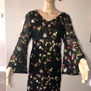 TAHARI beautiful women’s dress size 12